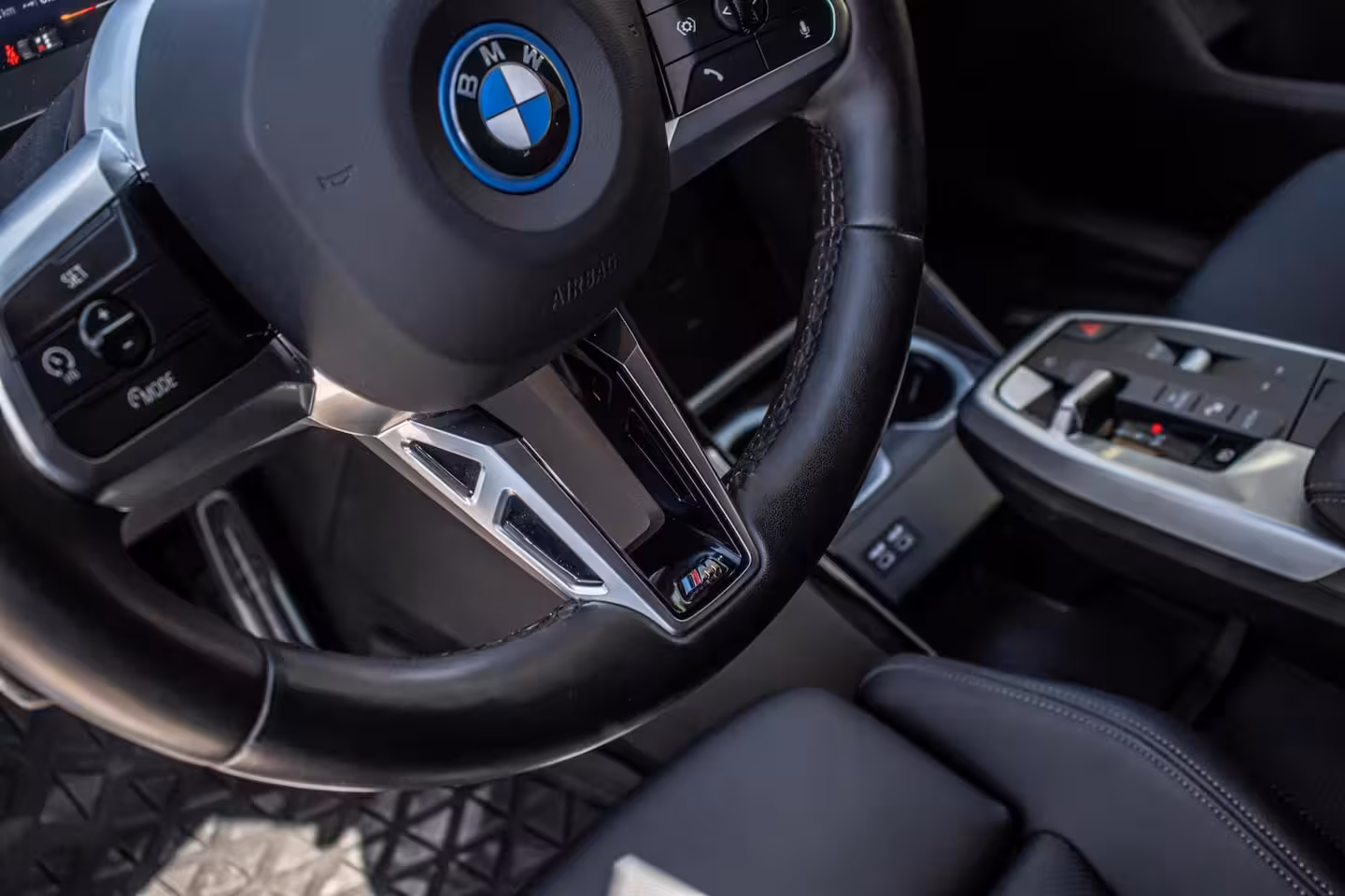 BMW X1 xDrive30e M-Sport, Full Option, Premium Select, Pano