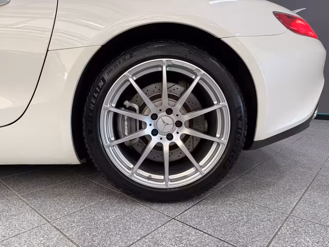 Mercedes-Benz AMG GT 4.0 | 462 pk | Diamant-wit Bright designo | 24.178 km