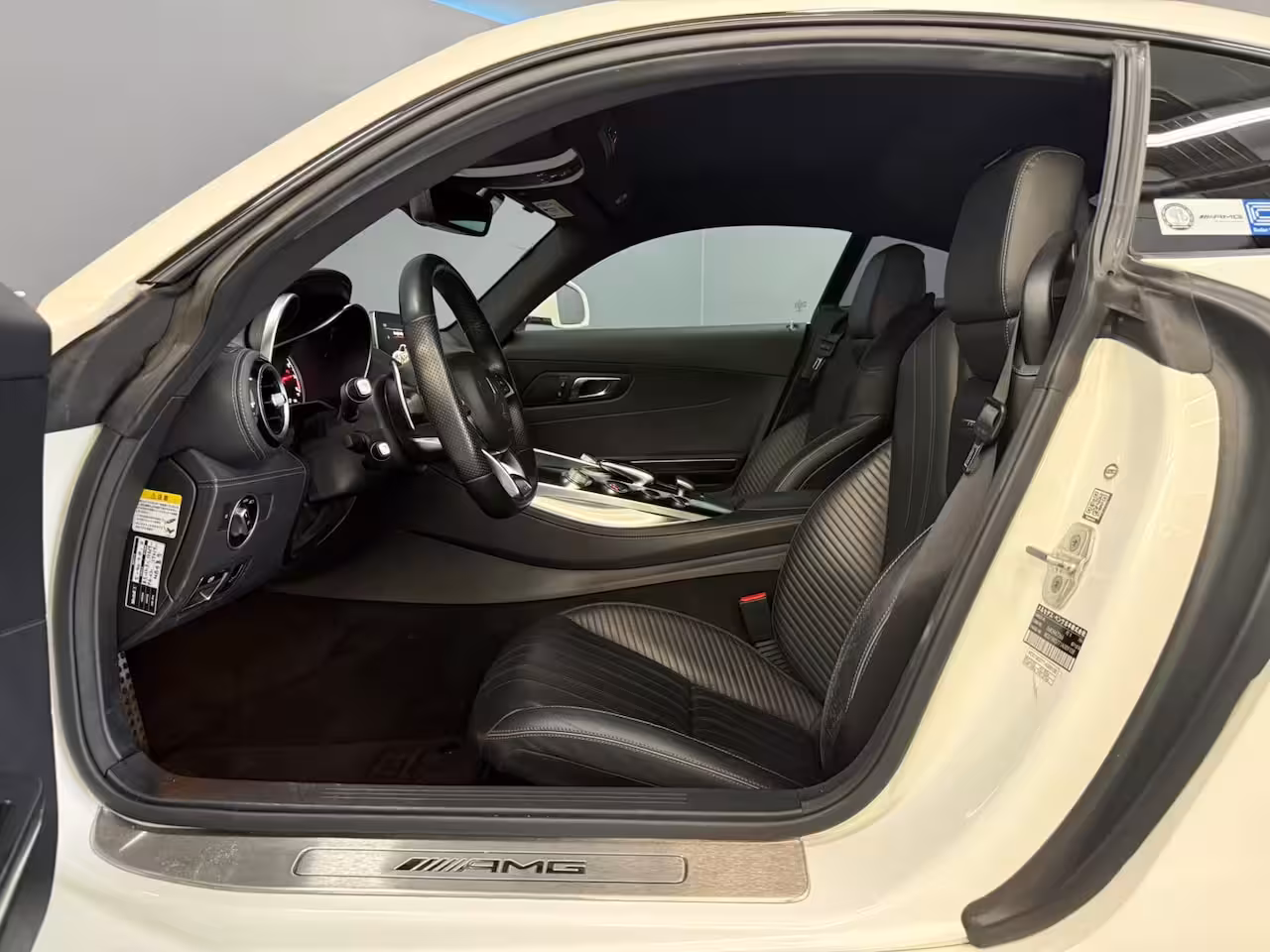 Mercedes-Benz AMG GT 4.0 | 462 pk | Diamant-wit Bright designo | 24.178 km