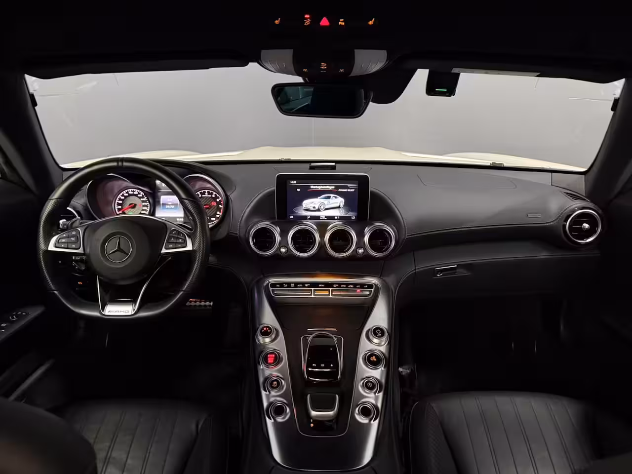 Mercedes-Benz AMG GT 4.0 | 462 pk | Diamant-wit Bright designo | 24.178 km