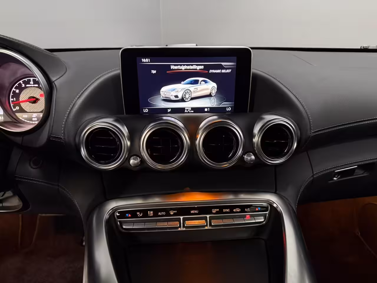 Mercedes-Benz AMG GT 4.0 | 462 pk | Diamant-wit Bright designo | 24.178 km