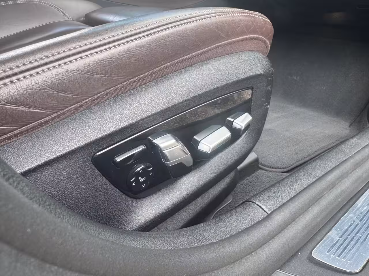 BMW 5-serie M550i xDrive High Exe 550PK B&O Performance Pack