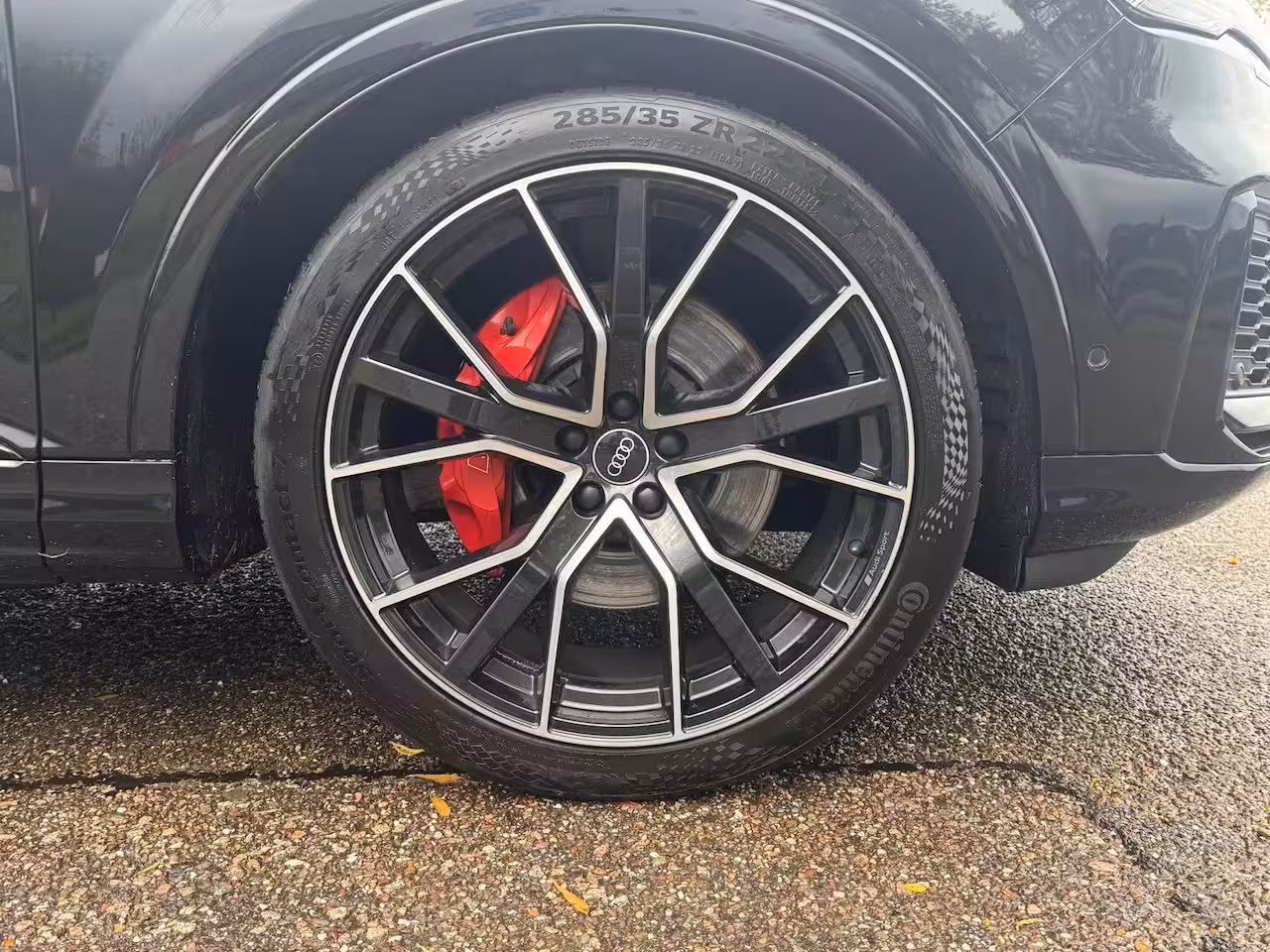 Audi Q7 55 TFSI quattro RS zetels Black Optic Pano Ambient 22inch