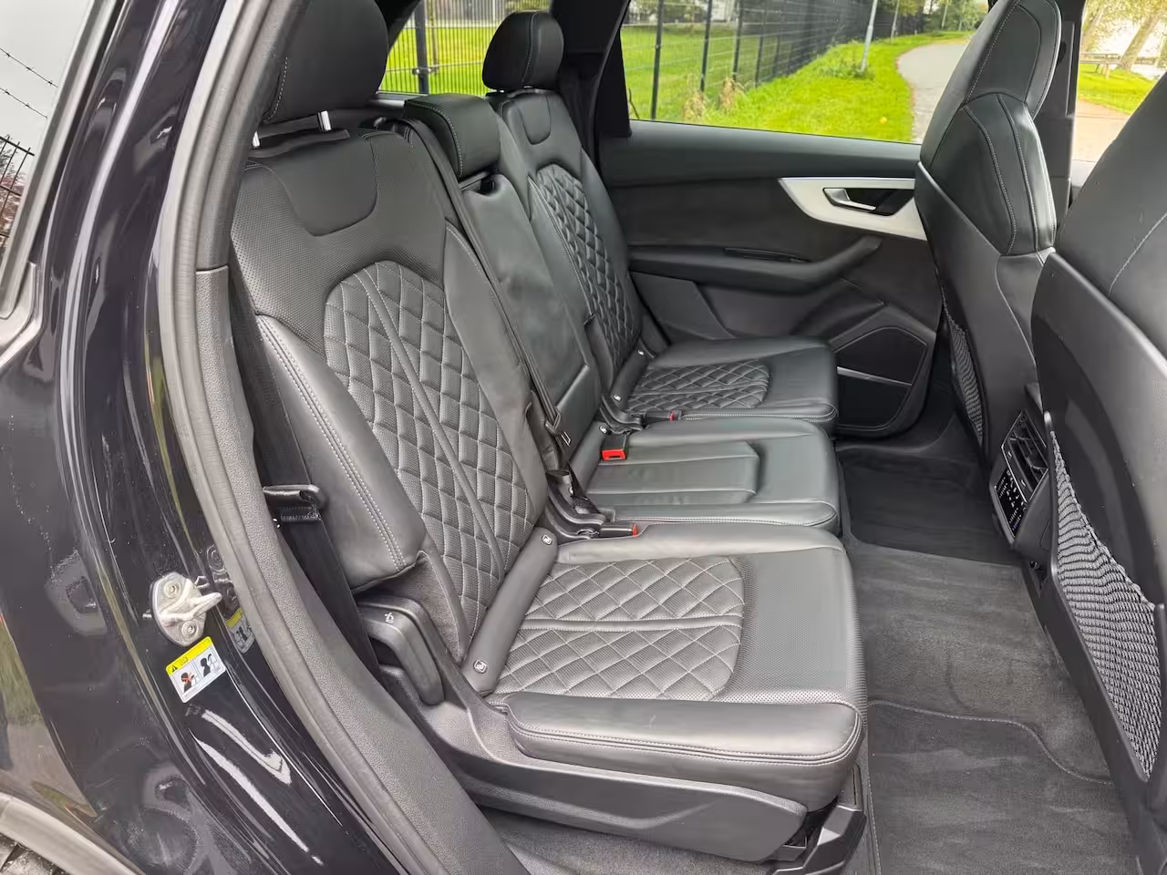 Audi Q7 55 TFSI quattro RS zetels Black Optic Pano Ambient 22inch
