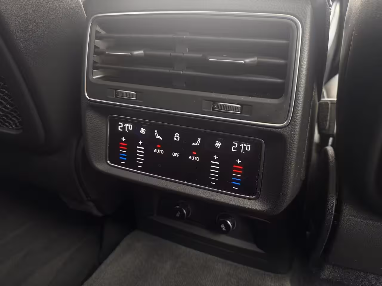 Audi Q7 55 TFSI quattro RS zetels Black Optic Pano Ambient 22inch
