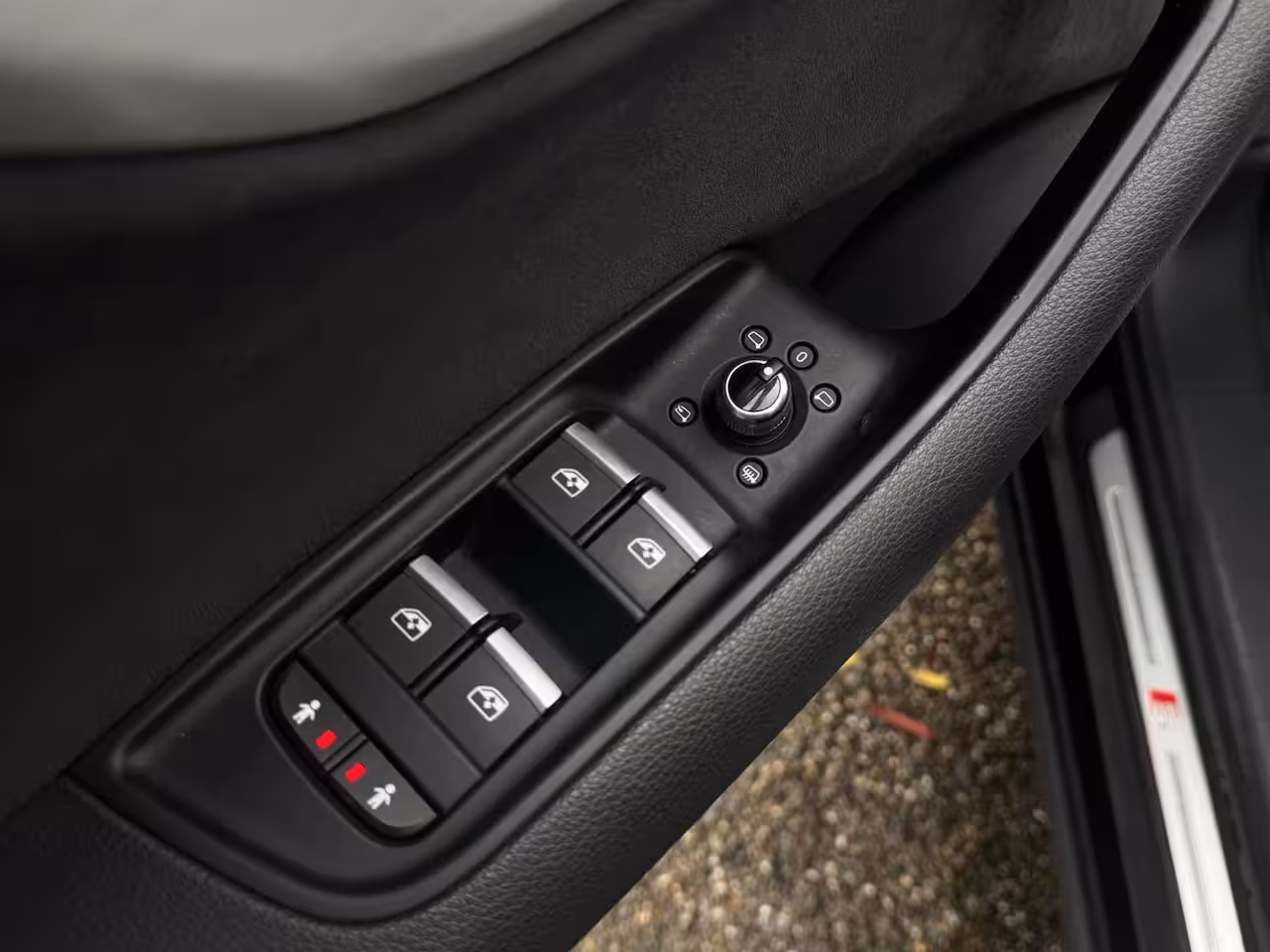 Audi Q7 55 TFSI quattro RS zetels Black Optic Pano Ambient 22inch