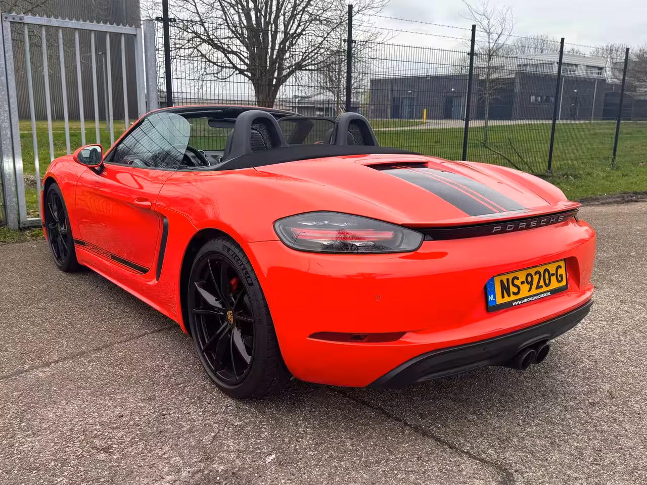 Porsche 718 Boxster S 2.5 350PK PDK Lava Orange Sportchrono PDLS 20Inch