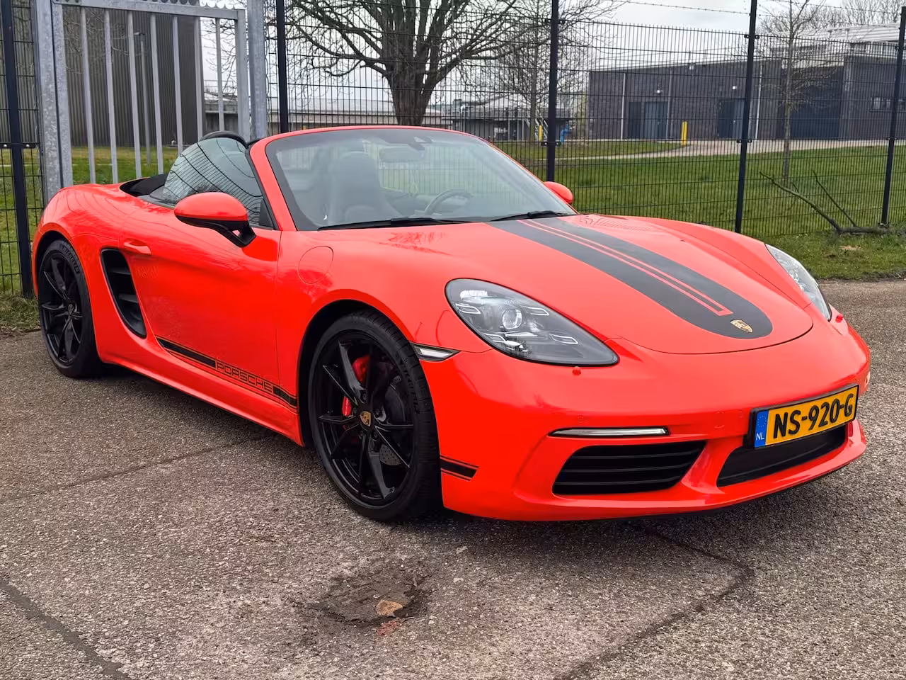 Porsche 718 Boxster S 2.5 350PK PDK Lava Orange Sportchrono PDLS 20Inch