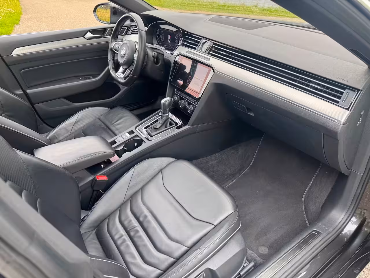Volkswagen Arteon 2.0 TSI 4Motion Business R Panodak 20inch Dynaudio MEGA VOL