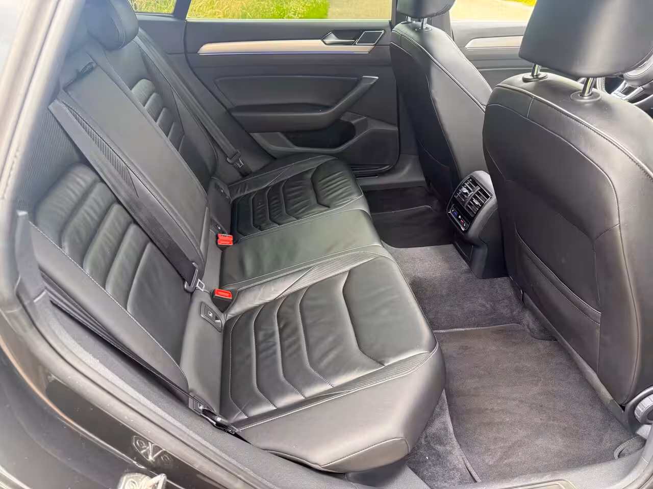 Volkswagen Arteon 2.0 TSI 4Motion Business R Panodak 20inch Dynaudio MEGA VOL