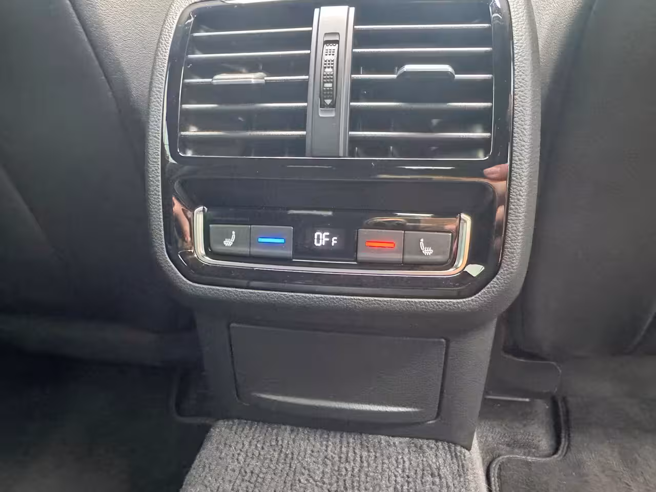 Volkswagen Arteon 2.0 TSI 4Motion Business R Panodak 20inch Dynaudio MEGA VOL