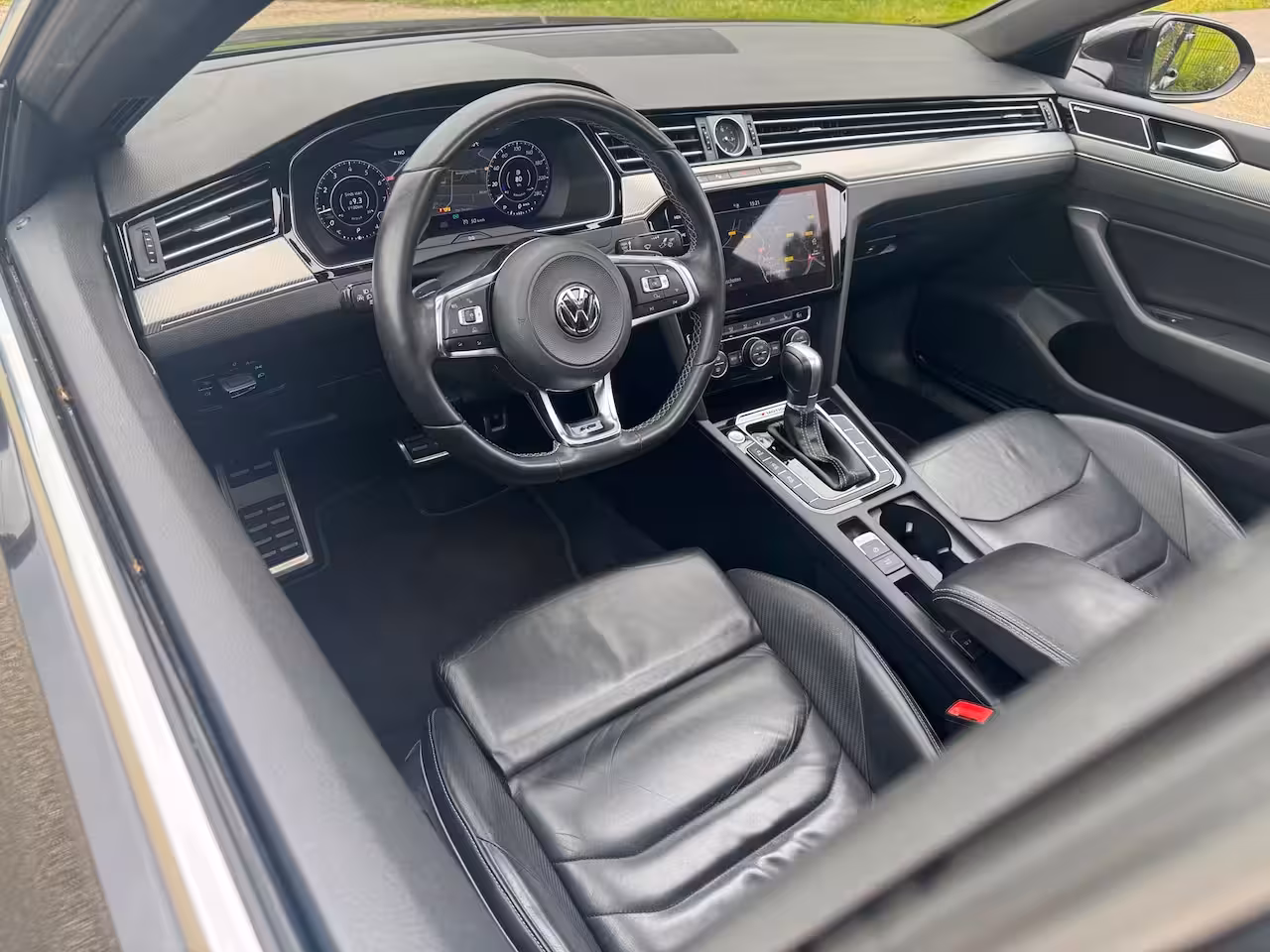 Volkswagen Arteon 2.0 TSI 4Motion Business R Panodak 20inch Dynaudio MEGA VOL