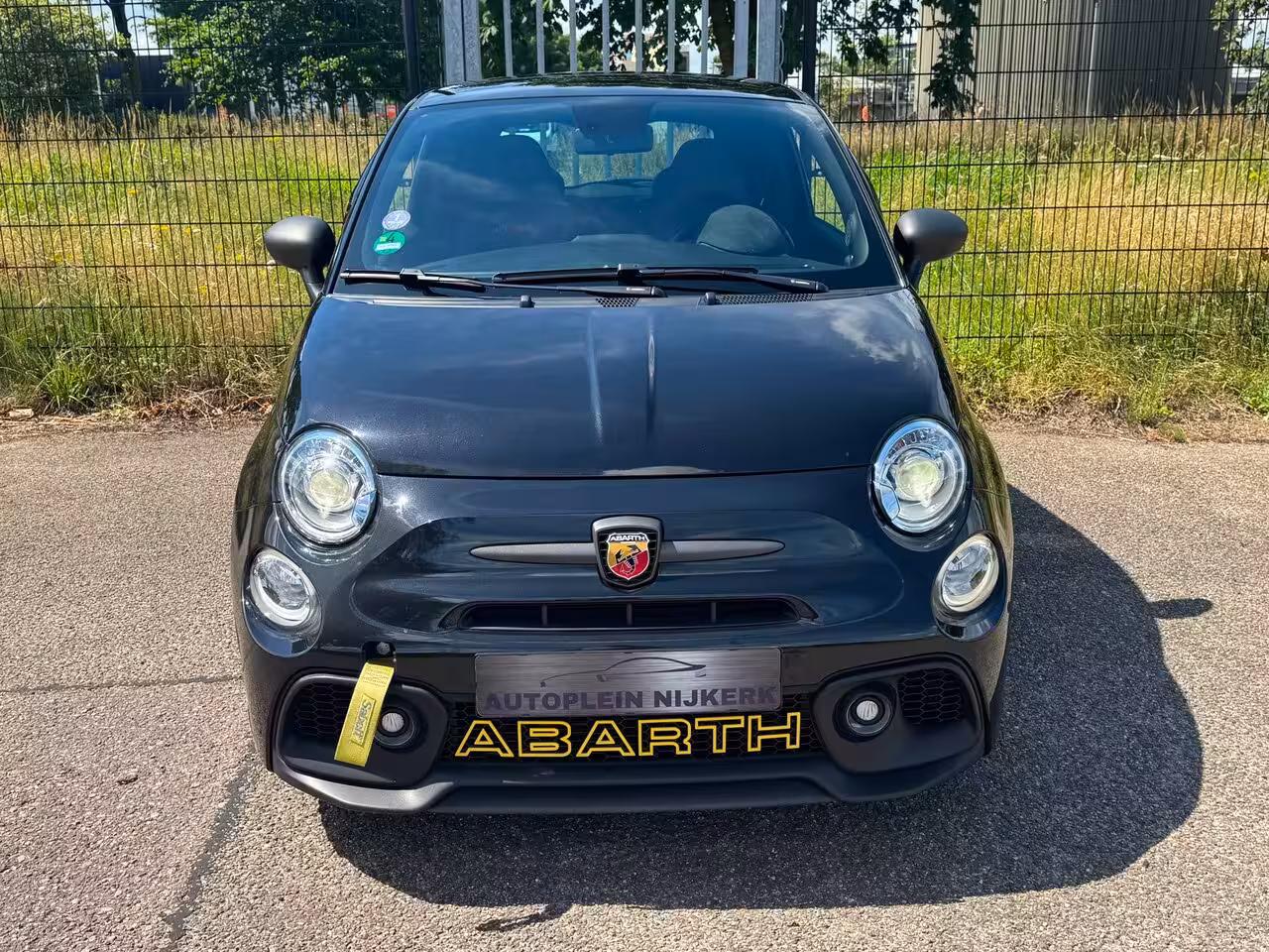Abarth 695 1.4 T-Jet 180PK Competizione Carbon Sabelt Monza Beats