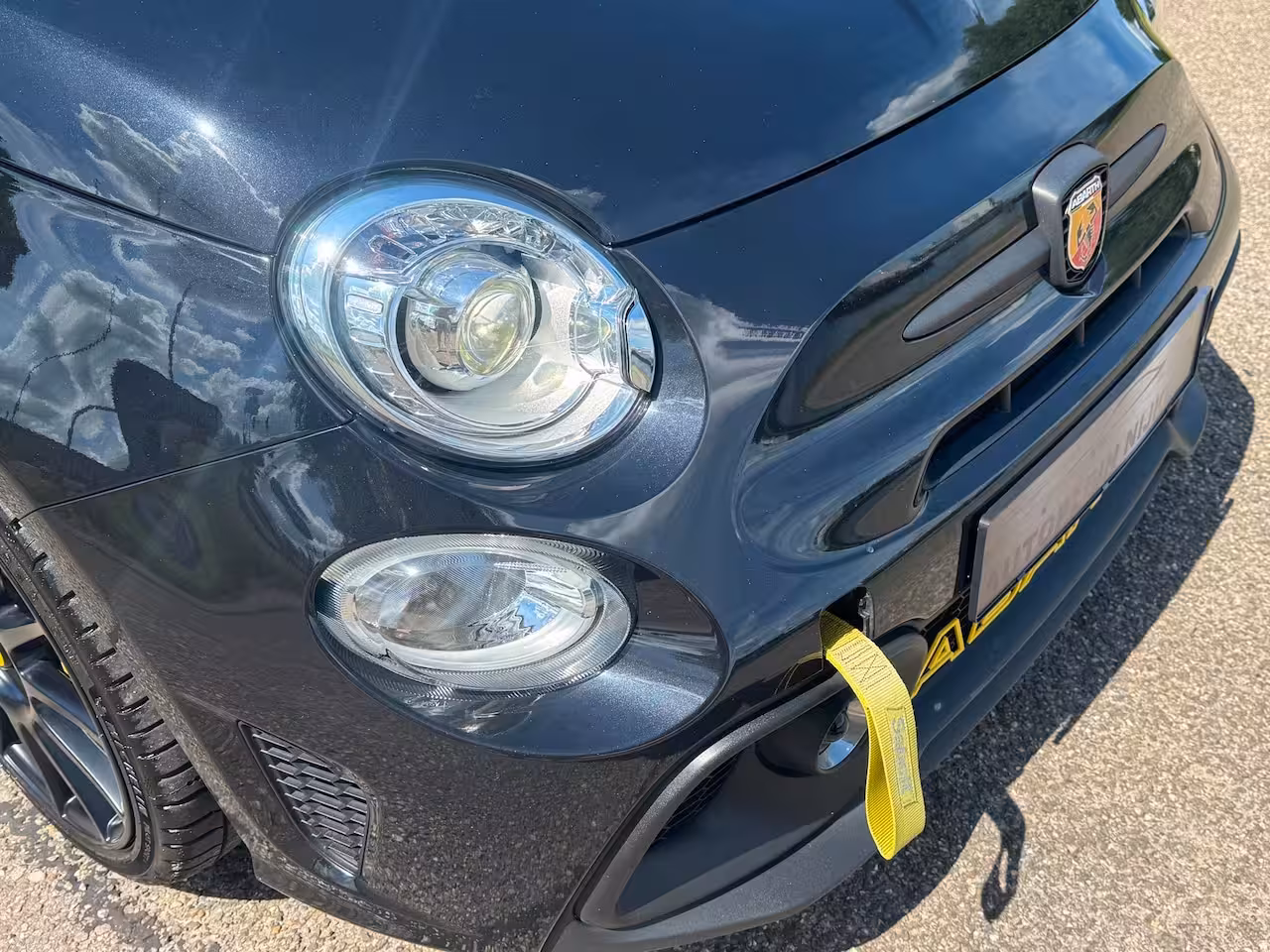 Abarth 695 1.4 T-Jet 180PK Competizione Carbon Sabelt Monza Beats