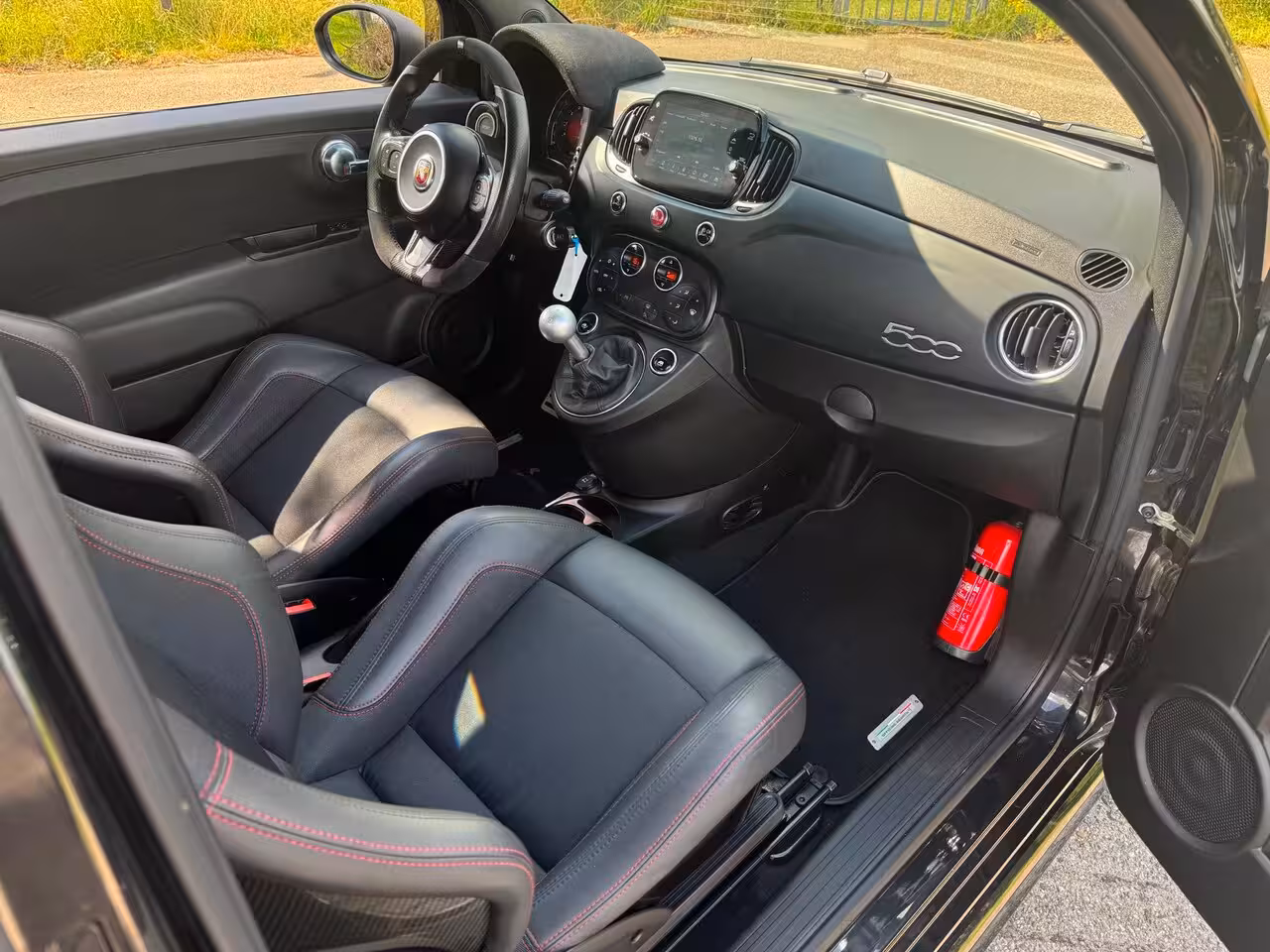 Abarth 695 1.4 T-Jet 180PK Competizione Carbon Sabelt Monza Beats