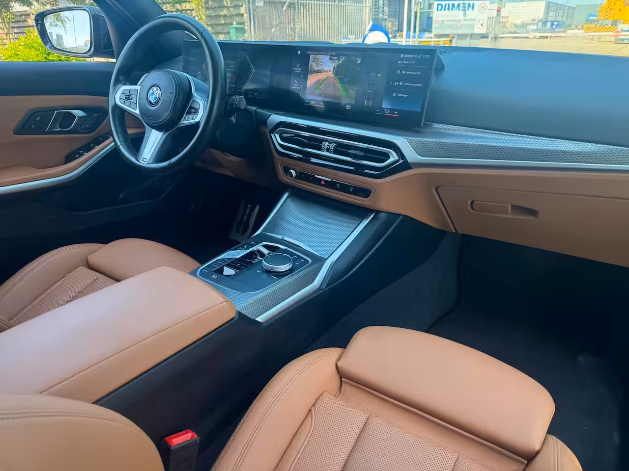 BMW 3-serie Touring 330i xDrive M Sport Laser Panodak Memory HuD VOL