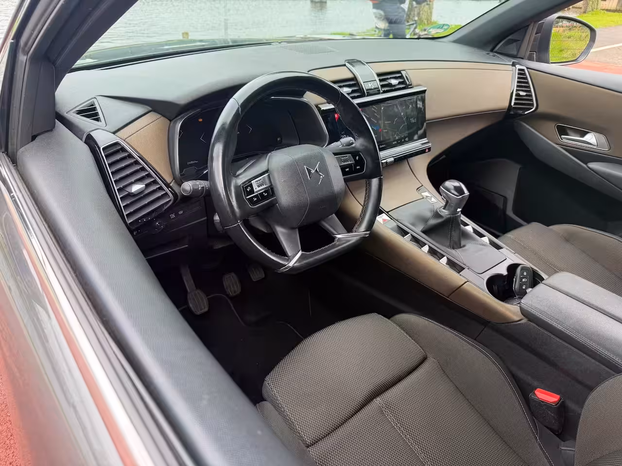DS 7 Crossback 1.2 Turbo 130 Business NAP Trekhaak LED Keyless