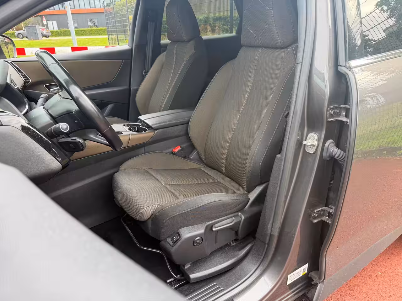 DS 7 Crossback 1.2 Turbo 130 Business NAP Trekhaak LED Keyless