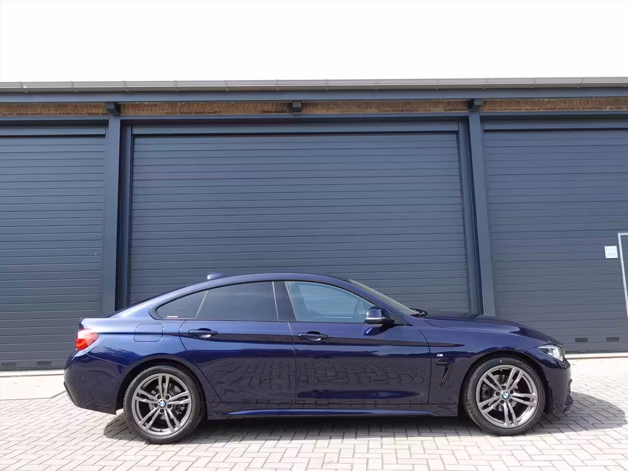 BMW 4-serie Gran Coupé (f36) 418i M Sport RIJKLAAR/CARBON/INDIVIDUAL/CAMERA/LED/STOELVERWARMING