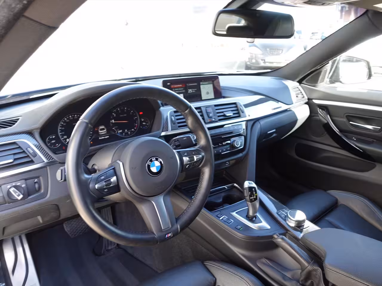 BMW 4-serie Gran Coupé (f36) 418i M Sport RIJKLAAR/CARBON/INDIVIDUAL/CAMERA/LED/STOELVERWARMING