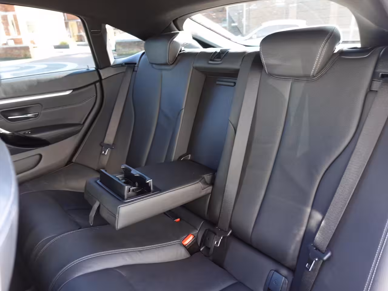BMW 4-serie Gran Coupé (f36) 418i M Sport RIJKLAAR/CARBON/INDIVIDUAL/CAMERA/LED/STOELVERWARMING