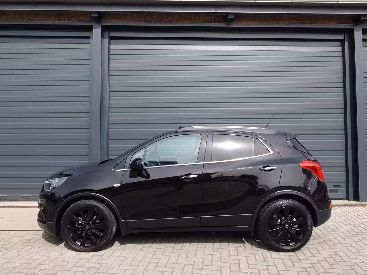 Opel Mokka X 1.4 Turbo 140pk Black Edition AUT RIJKLAAR/STUUR/STOEL VERWARMING/KEYLESS/SCHUIFKANTEL DAK
