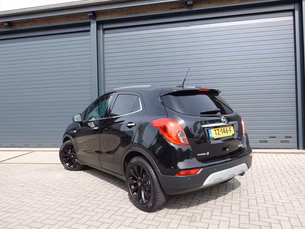 Opel Mokka X 1.4 Turbo 140pk Black Edition AUT RIJKLAAR/STUUR/STOEL VERWARMING/KEYLESS/SCHUIFKANTEL DAK
