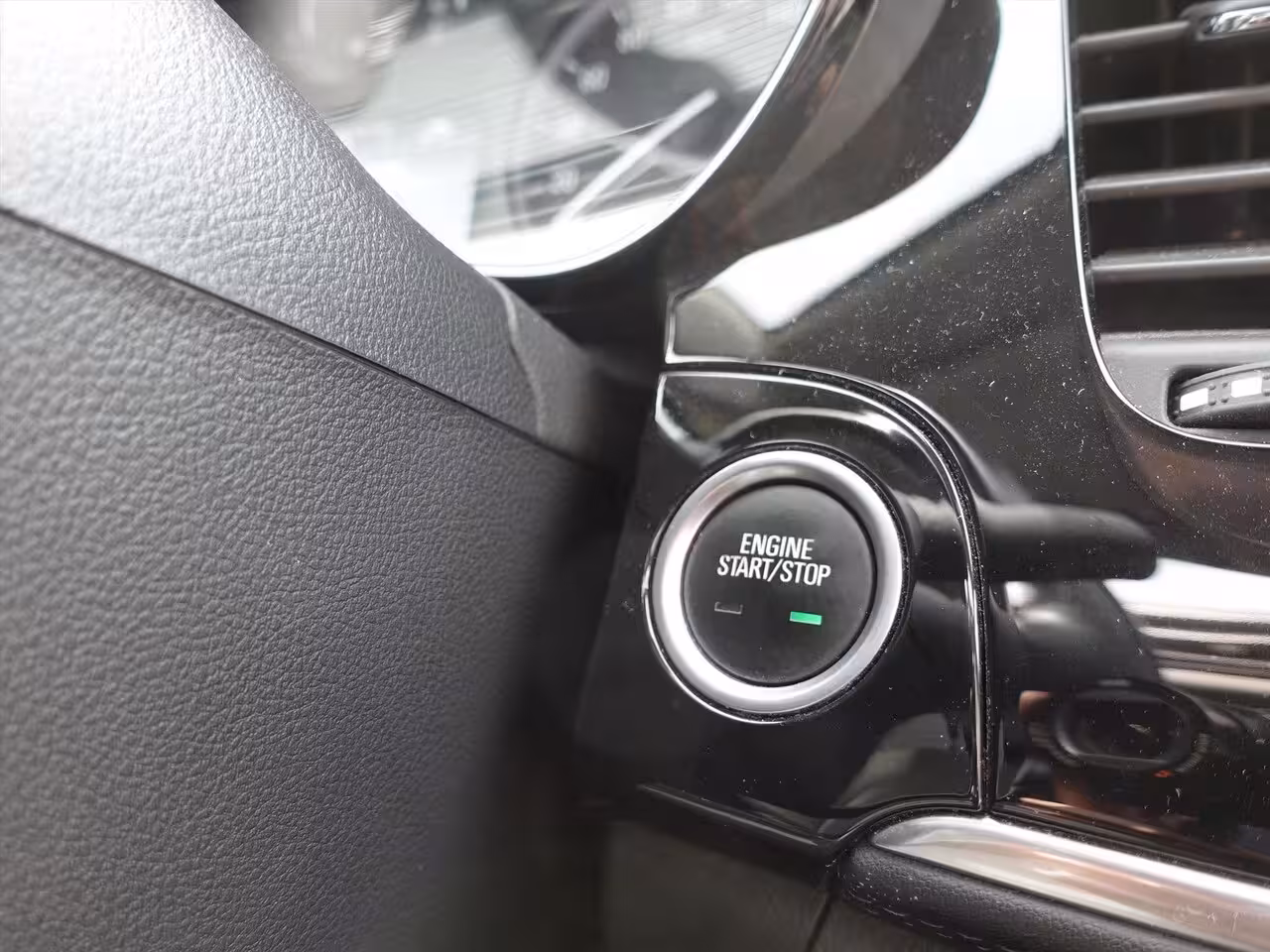 Opel Mokka X 1.4 Turbo 140pk Black Edition AUT RIJKLAAR/STUUR/STOEL VERWARMING/KEYLESS/SCHUIFKANTEL DAK