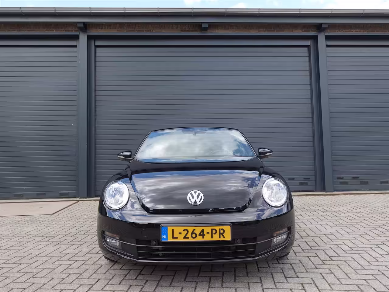 Volkswagen Beetle Cabriolet 1.2 TSI Design RIJKLAAR/STOELVERWARMING/CLIMA/PDC/NAVI/