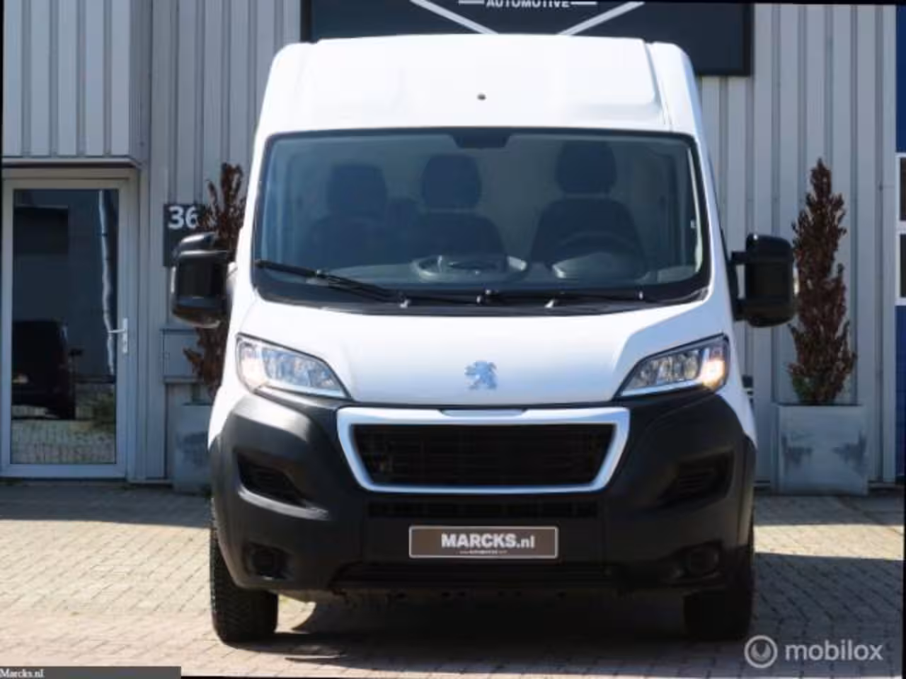 Peugeot Boxer Bestel 333 2.2 BlueHDi 120 L2H2 2x SCHUIFDEUR