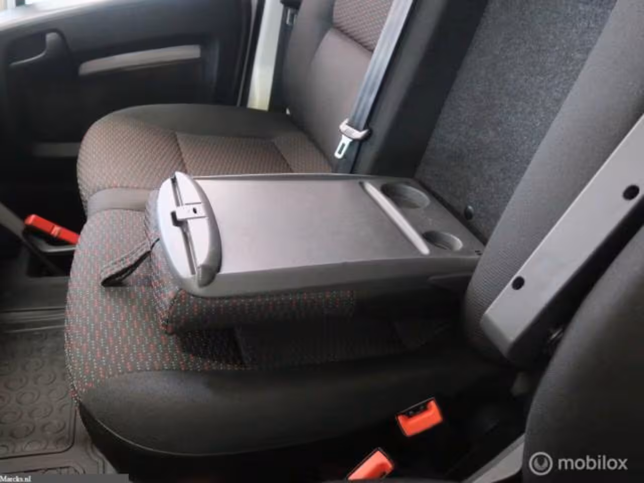 Peugeot Boxer Bestel 333 2.2 BlueHDi 120 L2H2 2x SCHUIFDEUR