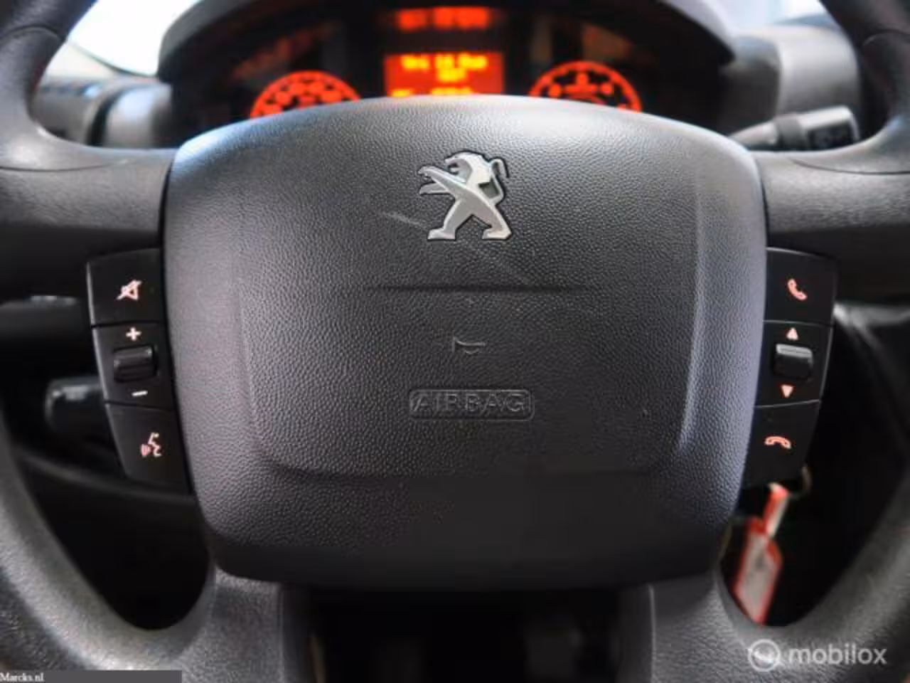 Peugeot Boxer Bestel 333 2.2 BlueHDi 120 L2H2 2x SCHUIFDEUR