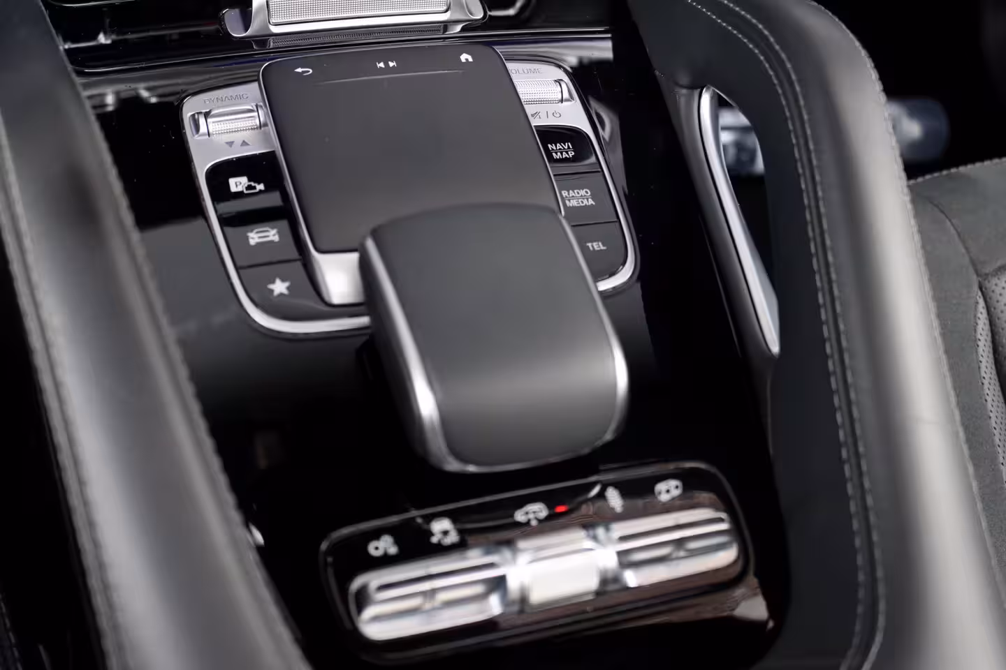 Mercedes-Benz GLE-Klasse Coupé AMG 53 4MATIC+ | Luchtvering | Distronic+ | Panoramadak | HUD | Stoelventilatie | Surround