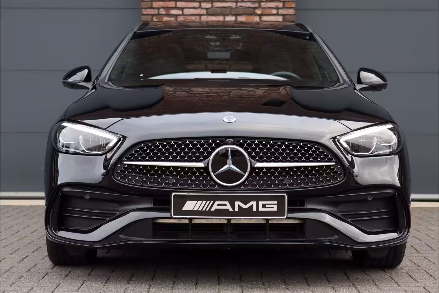 Mercedes-Benz C-klasse Estate 300 e AMG Line | Distronic | Panoramadak | Memory | Surround Camera | Verwarmd Stuurwiel |