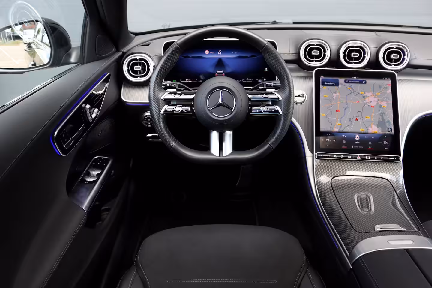 Mercedes-Benz C-klasse Estate 300 e AMG Line | Distronic | Panoramadak | Memory | Surround Camera | Verwarmd Stuurwiel |