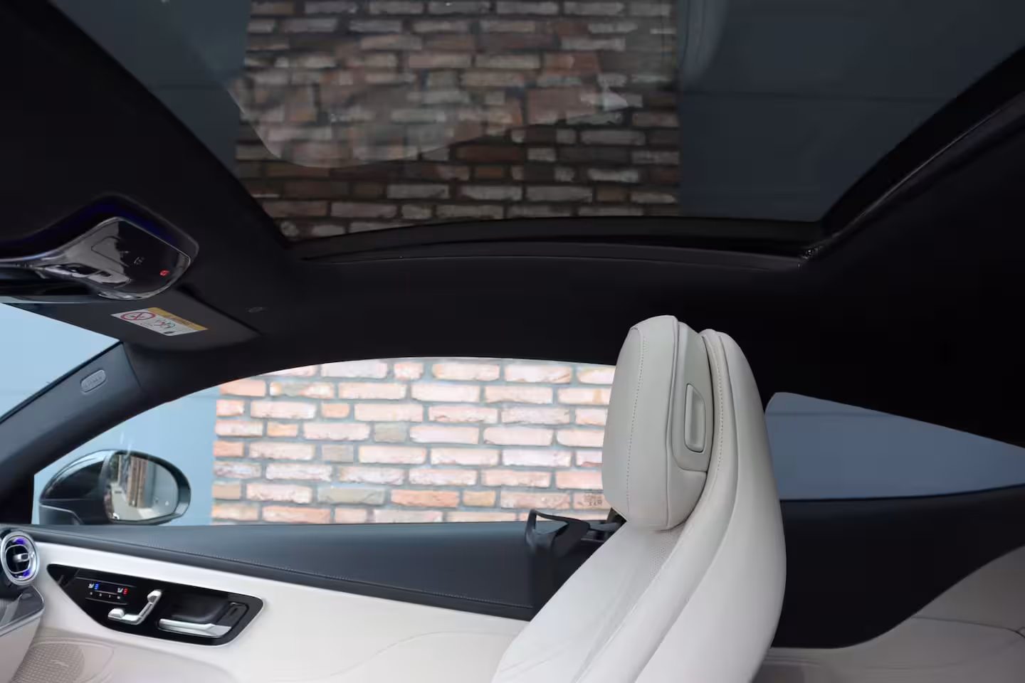 Mercedes-Benz CLE Coupé 300 e AMG Line | Panoramadak | Distronic | Massage | Stoelventilatie | Digital Light | Ver