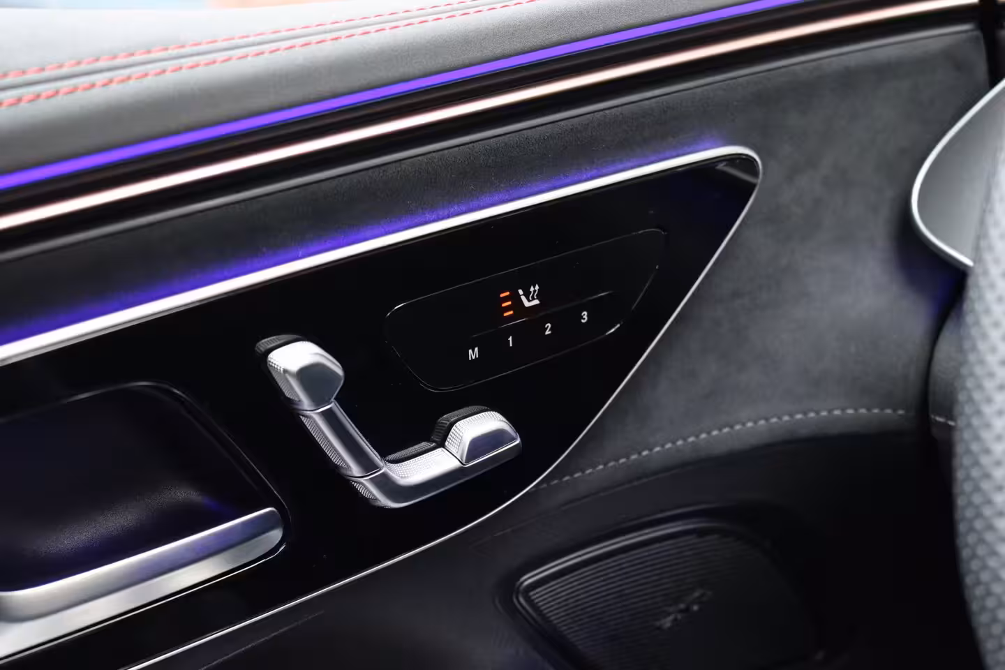 Mercedes-Benz EQE 300 AMG Line 90 kWh | Airmatic | Distronic | Panoramadak | Warmtepomp | Memory | Camera |