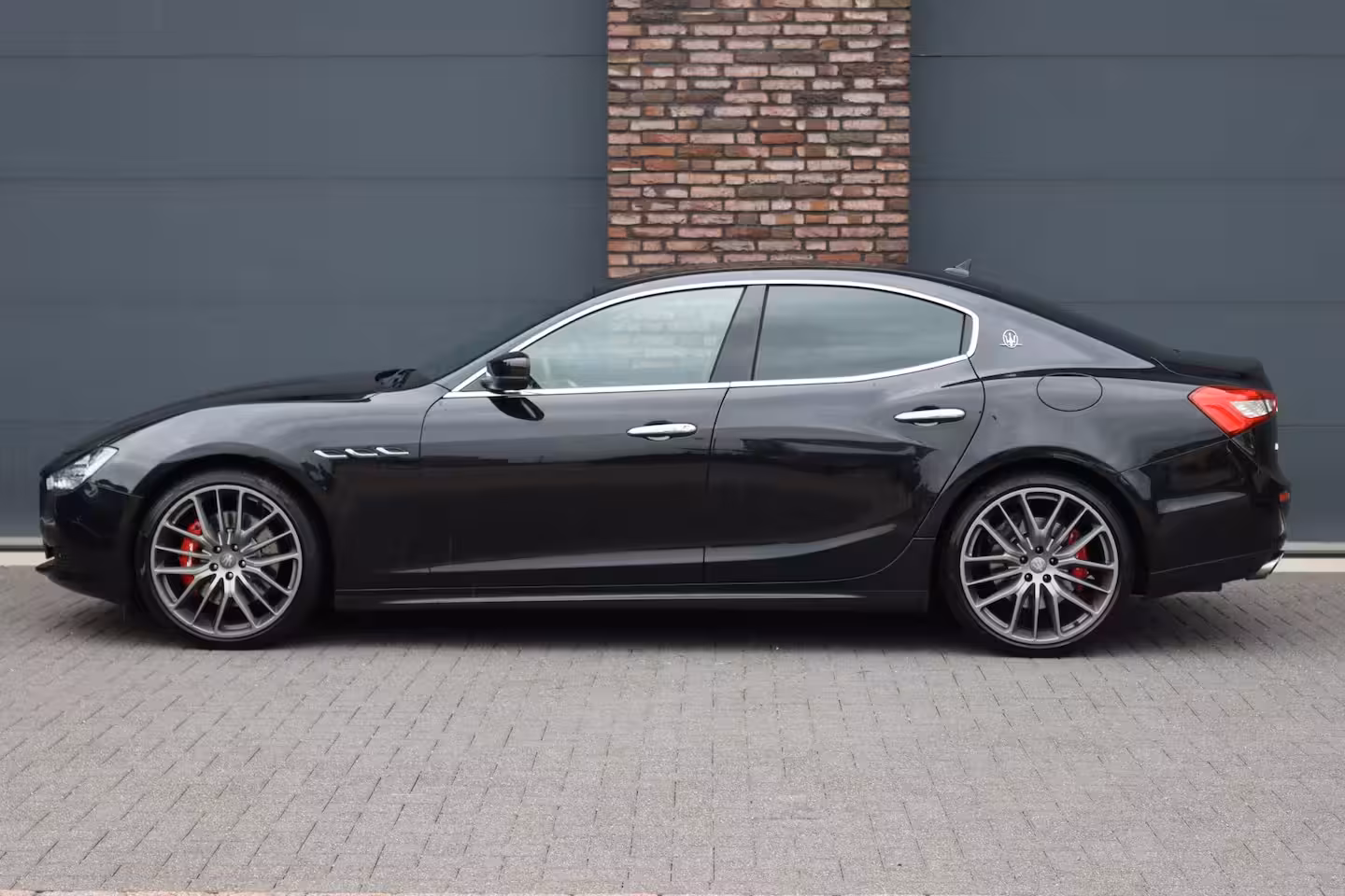 Maserati Ghibli 3.0 S Q4 | Carbon | Bowers&Wilkins | Stoelventilatie | Memory | Variabel Onderstel | Apple
