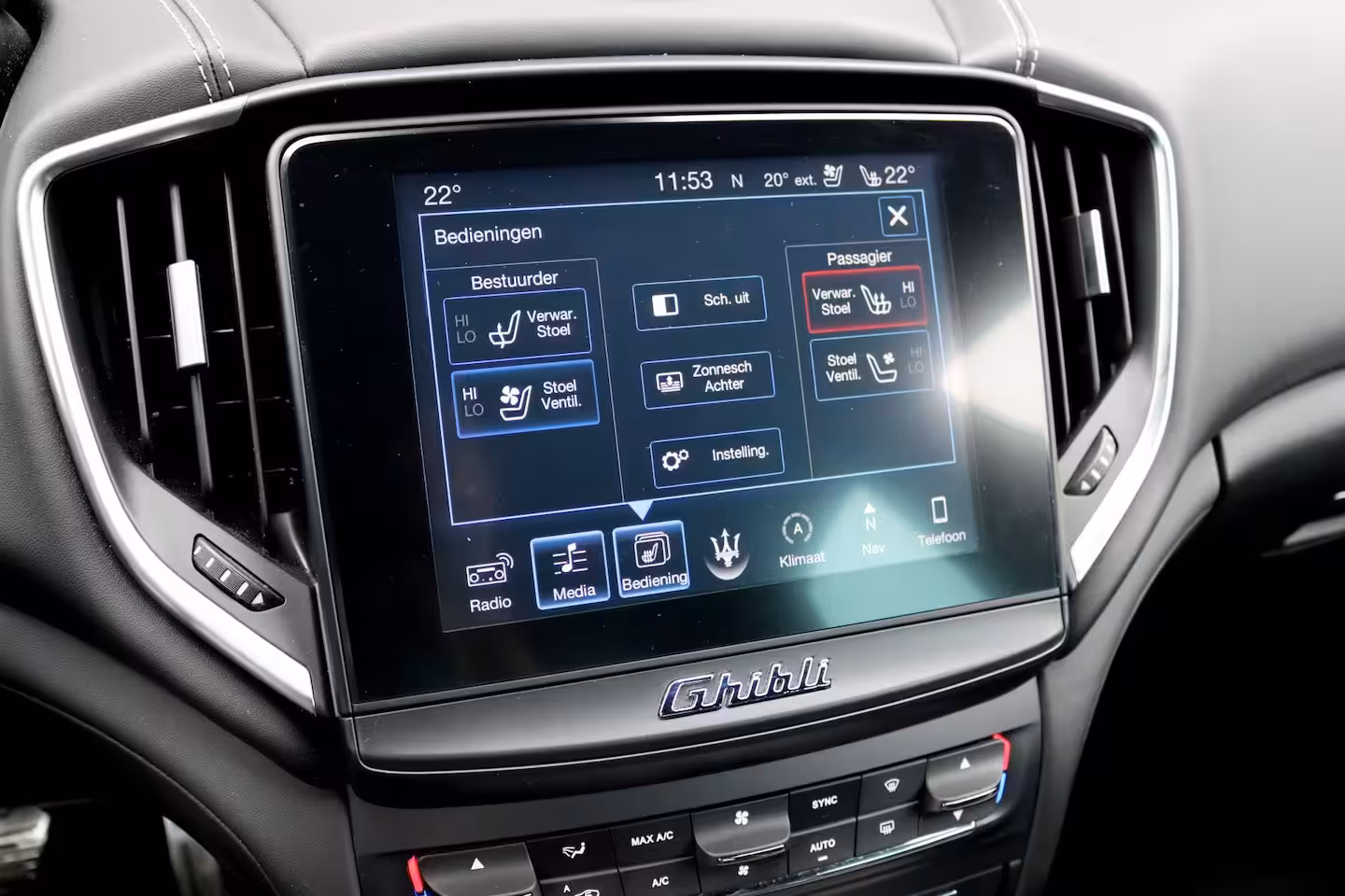 Maserati Ghibli 3.0 S Q4 | Carbon | Bowers&Wilkins | Stoelventilatie | Memory | Variabel Onderstel | Apple