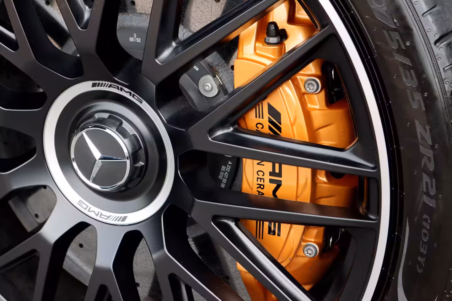 Mercedes-Benz SL-klasse Roadster AMG 63 S E Performance | 816 pk | Keramisch | Lift | Carbon | Achterasbesturing | AMG Dyna