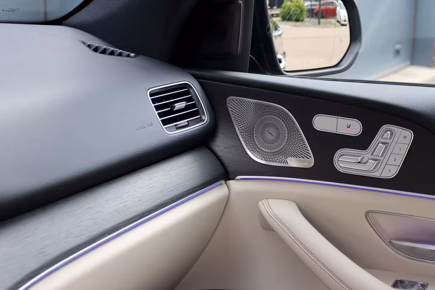 Mercedes-Benz GLE-Klasse 400 e 4MATIC AMG Line | Luchtvering | Distronic | Burmester | Verwarmd Stuurwiel | Panoram
