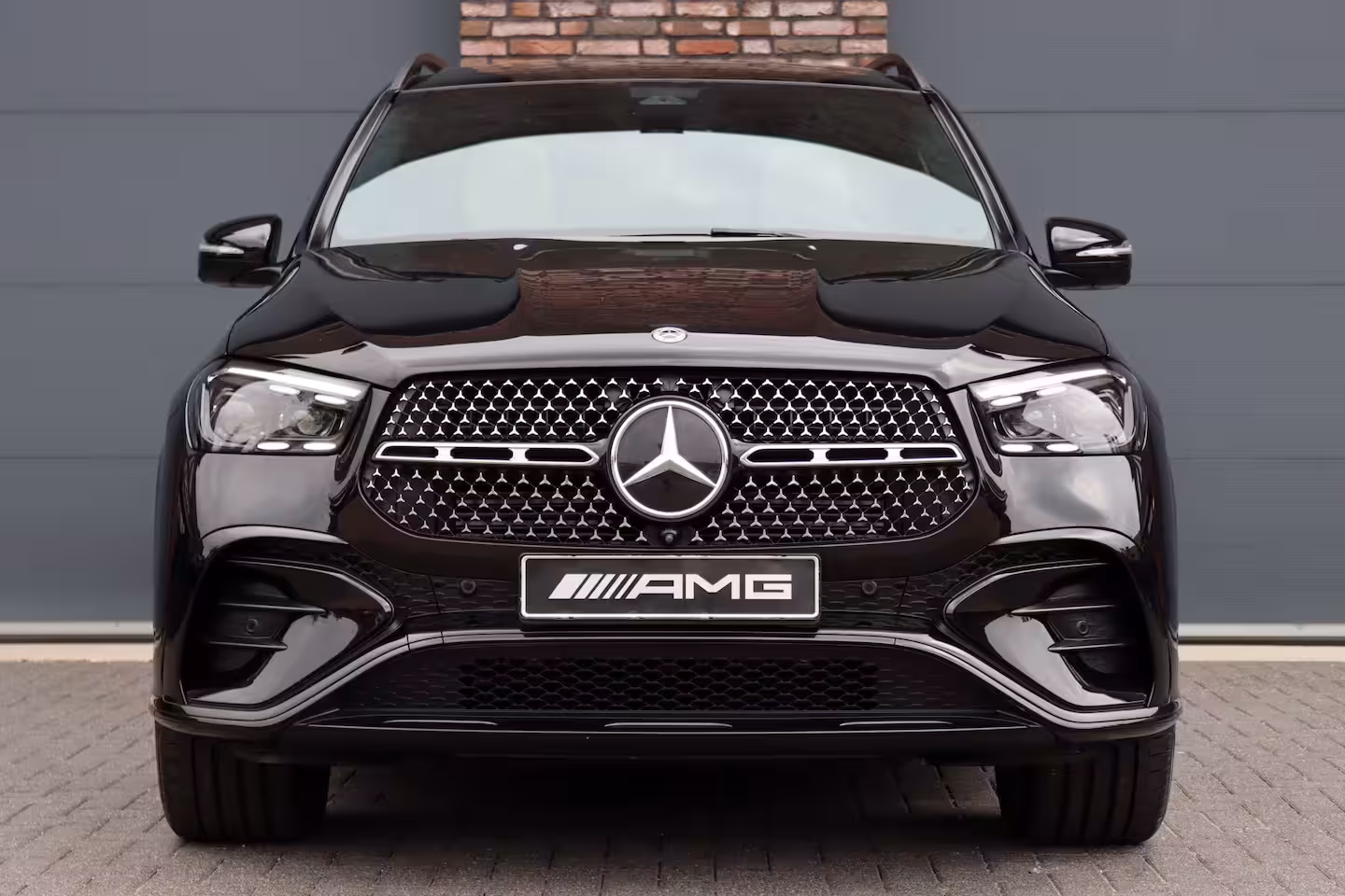 Mercedes-Benz GLE-Klasse 400 e 4MATIC AMG Line | Luchtvering | Distronic | Burmester | Verwarmd Stuurwiel | Panoram