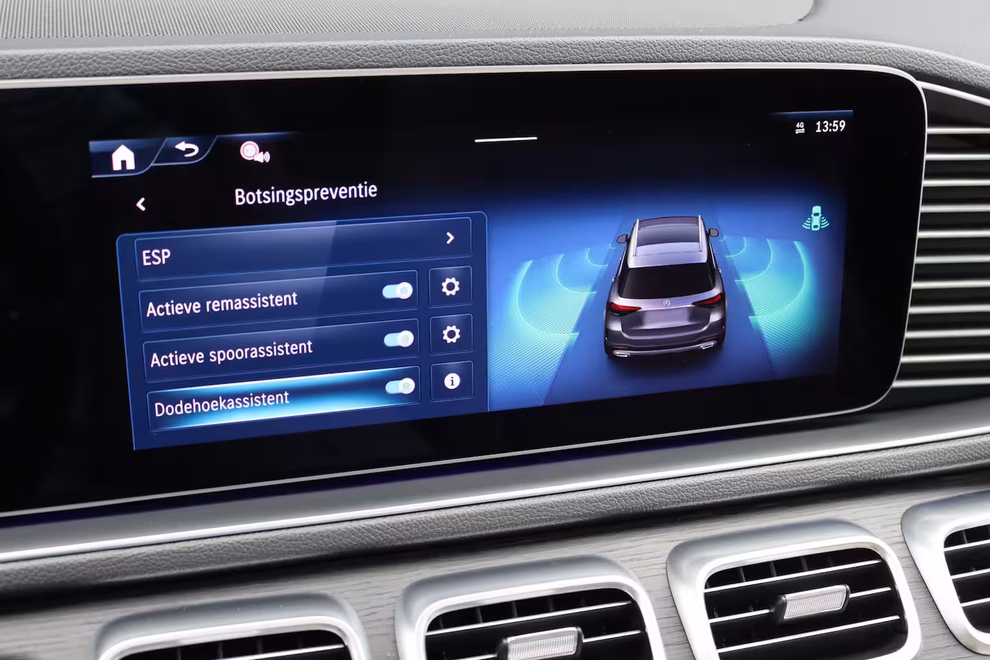 Mercedes-Benz GLE-Klasse 400 e 4MATIC AMG Line | Luchtvering | Distronic | Burmester | Verwarmd Stuurwiel | Panoram