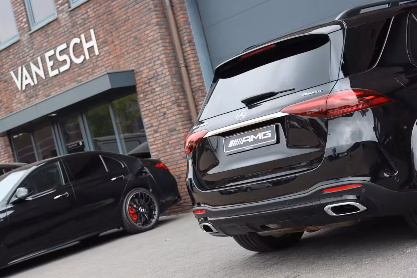 Mercedes-Benz GLE-Klasse 400 e 4MATIC AMG Line | Luchtvering | Distronic | Burmester | Verwarmd Stuurwiel | Panoram