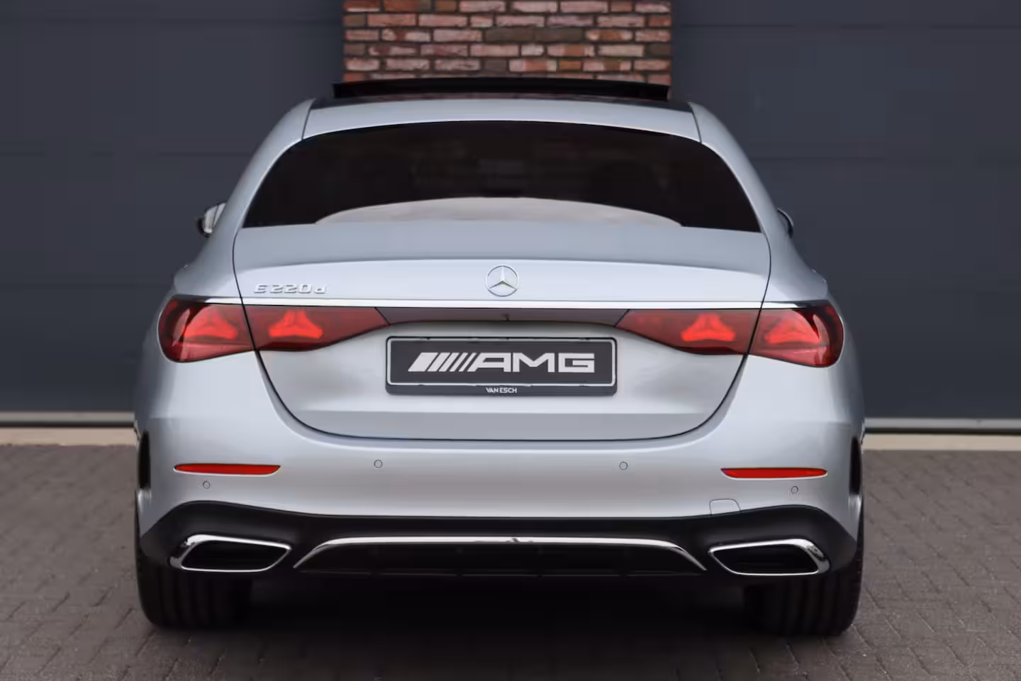 Mercedes-Benz E-klasse 220 d AMG Line | Hyperscreen | Distronic | Memory | Burmester | HUD | 3D-Display | Panoram
