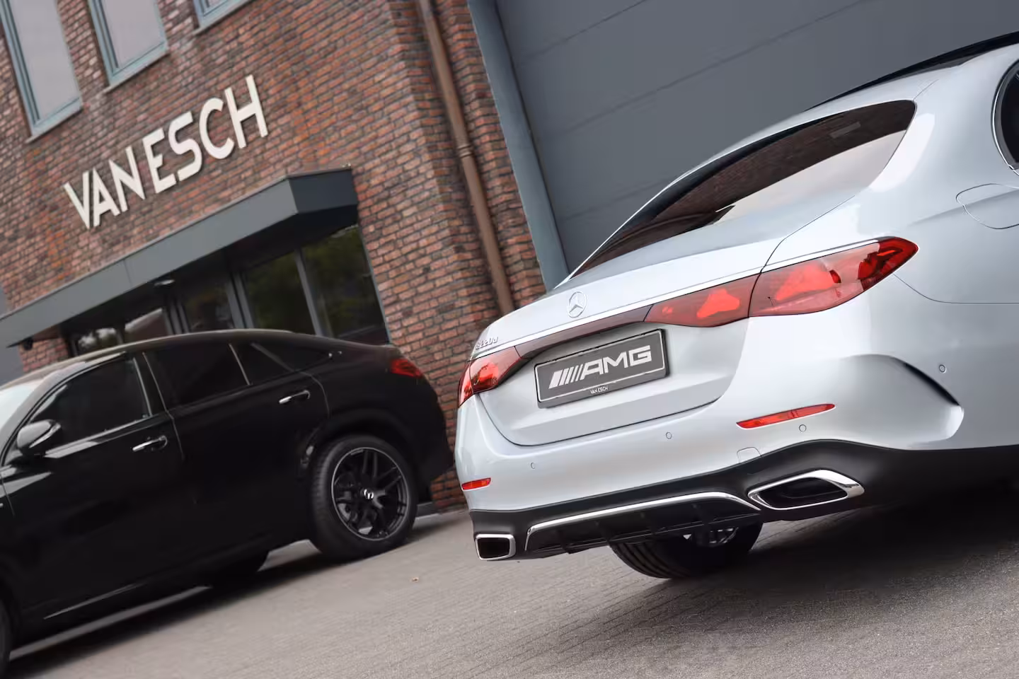 Mercedes-Benz E-klasse 220 d AMG Line | Hyperscreen | Distronic | Memory | Burmester | HUD | 3D-Display | Panoram
