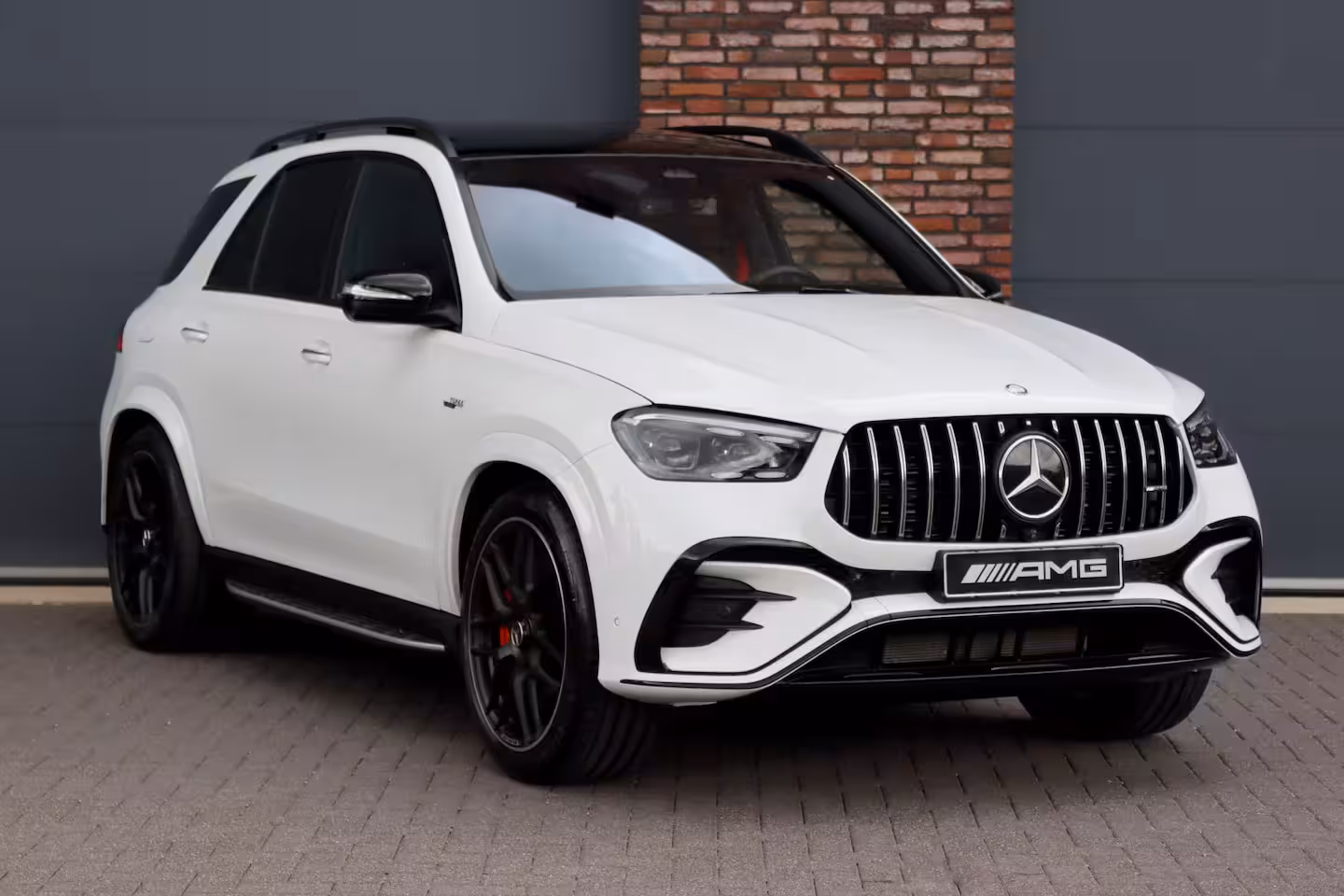 Mercedes-Benz AMG GLE 53 Hybrid 4MATIC+ | Luchtvering | Distronic | Elek. Achterbank | Trekhaak | Burmester | Ke