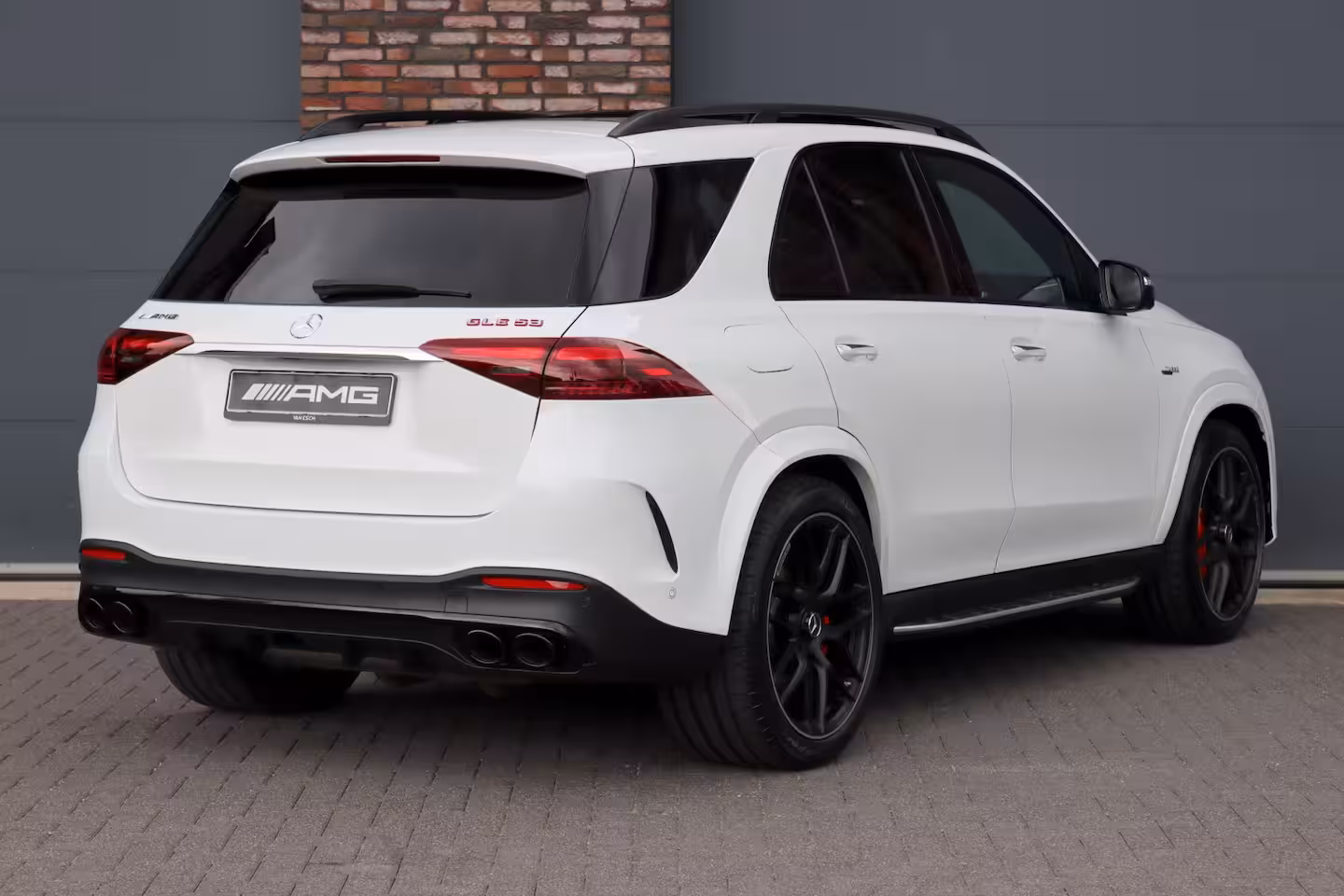 Mercedes-Benz AMG GLE 53 Hybrid 4MATIC+ | Luchtvering | Distronic | Elek. Achterbank | Trekhaak | Burmester | Ke