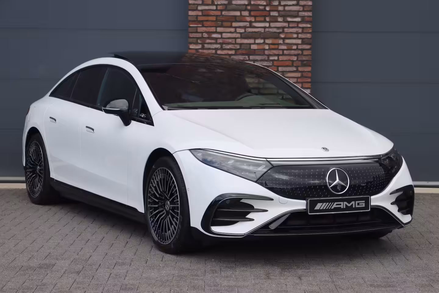 Mercedes-Benz EQS 500 4MATIC AMG Line 108 kWh | Luchtvering | Distronic+ | Hyperscreen | Achterasbesturing |