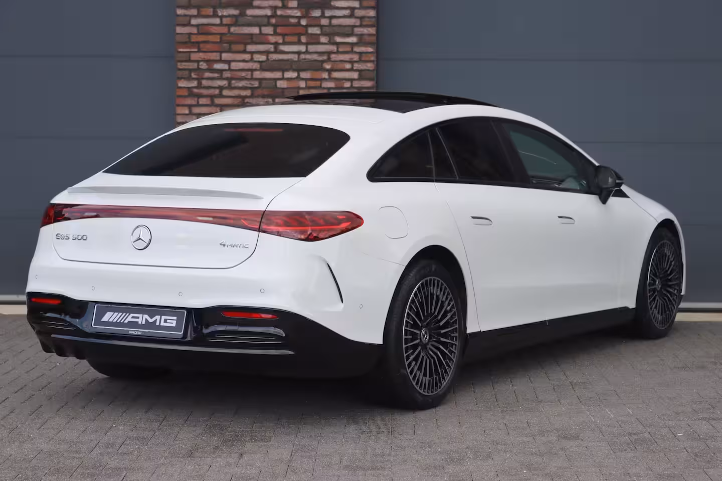 Mercedes-Benz EQS 500 4MATIC AMG Line 108 kWh | Luchtvering | Distronic+ | Hyperscreen | Achterasbesturing |